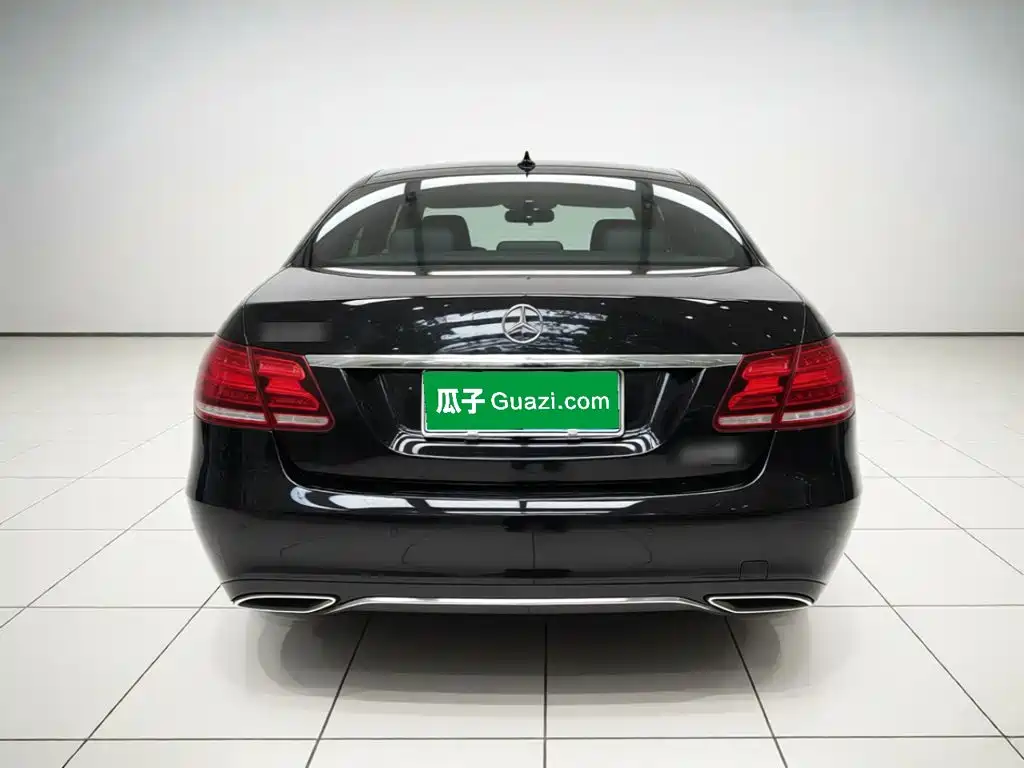 Mercedes-Benz E-Class — миниатюра 5