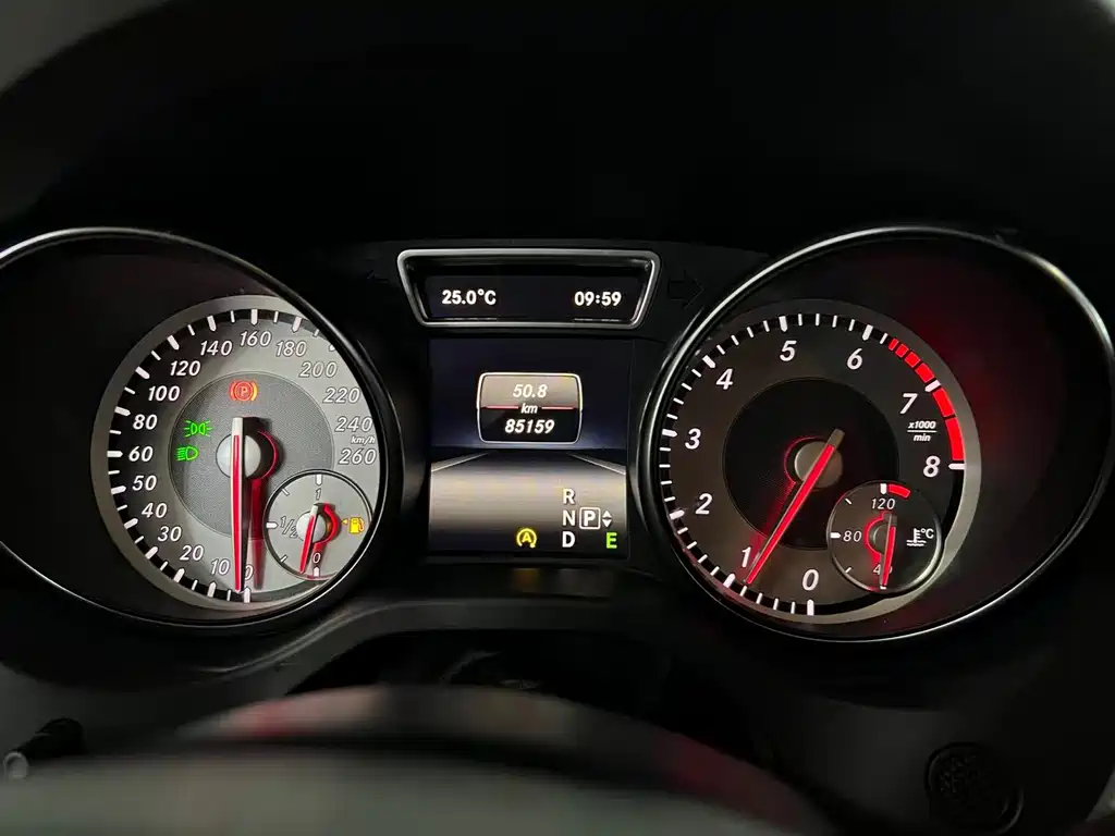 Mercedes-Benz GLA — миниатюра 7