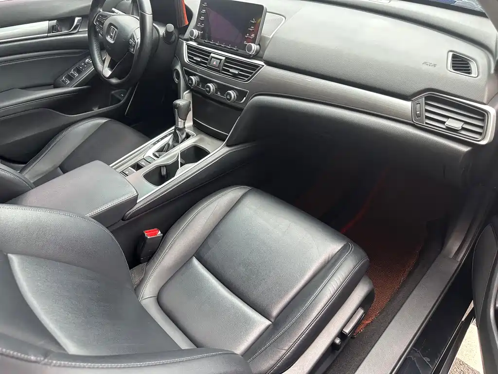 Honda Accord — миниатюра 12