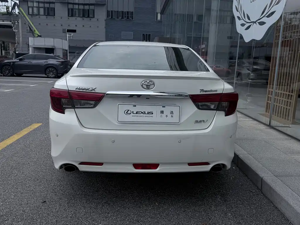 Toyota Reiz 2013 2.5V