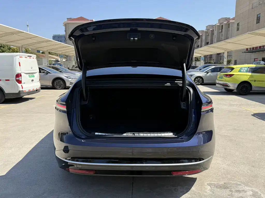 NIO ET9 — миниатюра 13