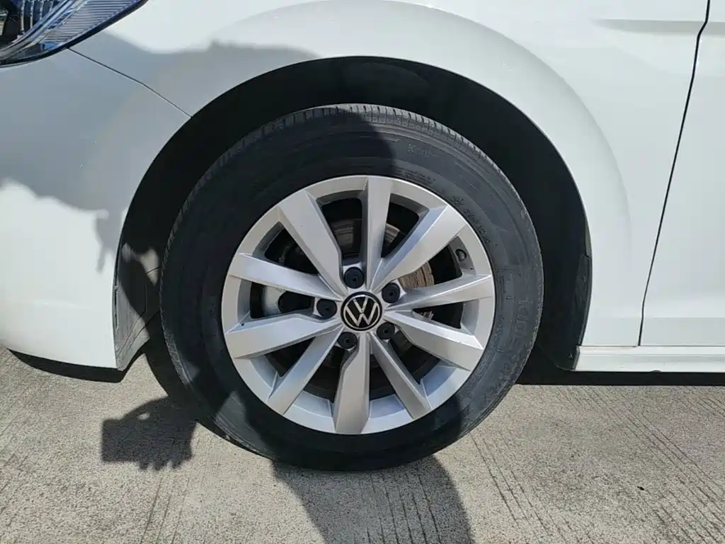 Volkswagen Bora — миниатюра 23