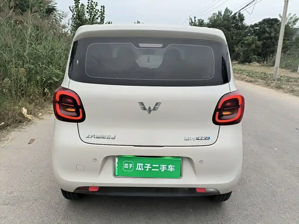 Wuling MINIEV — миниатюра 6