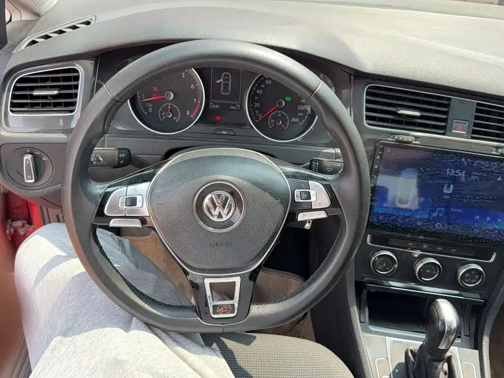 Volkswagen Golf — миниатюра 4
