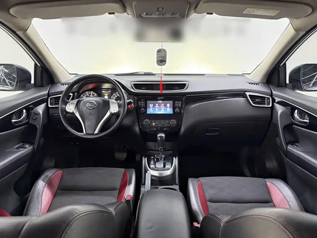 Nissan Qashqai — миниатюра 11