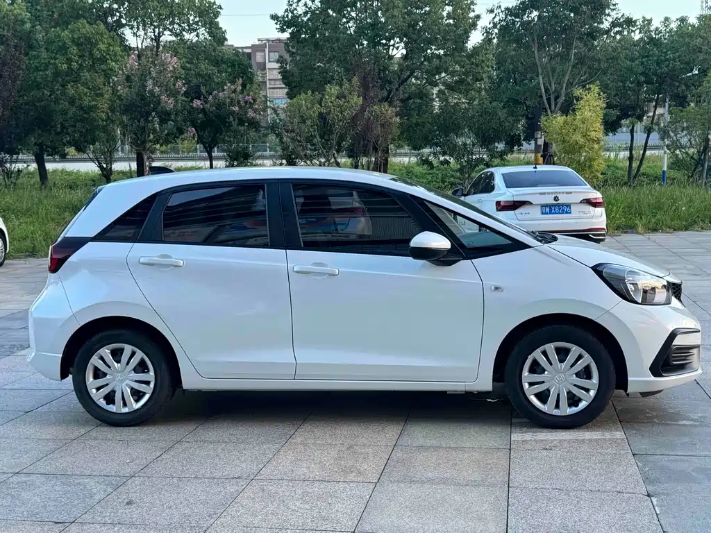 Honda Fit — миниатюра 24