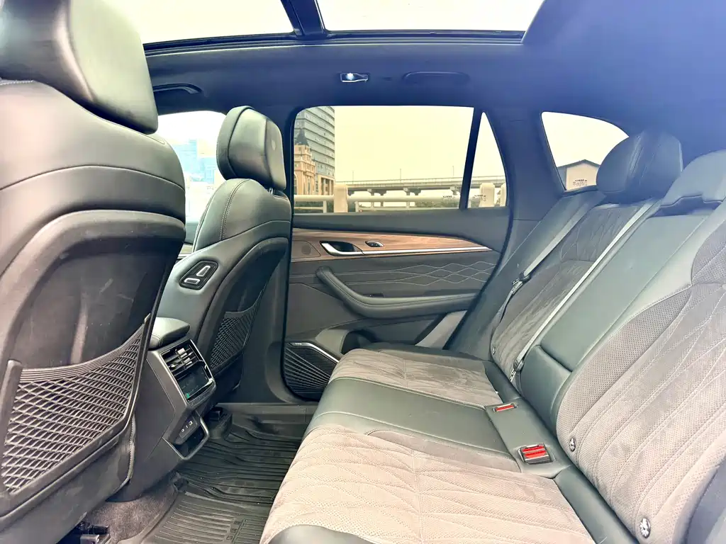 Geely Xingyue L — миниатюра 10