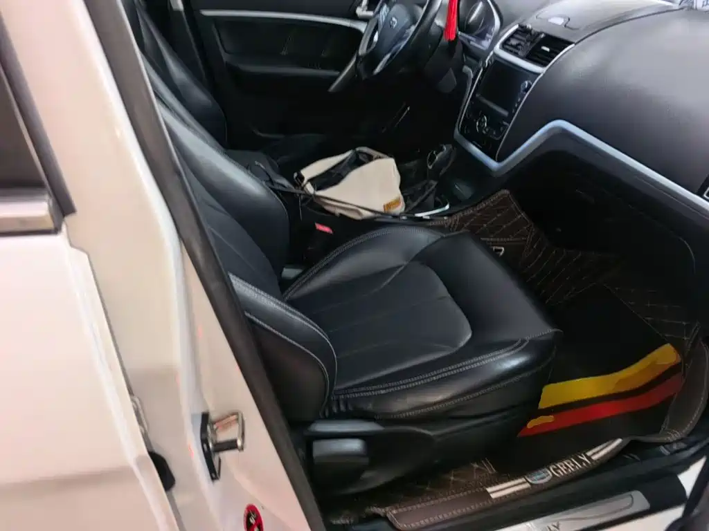 Geely Emgrand — миниатюра 25