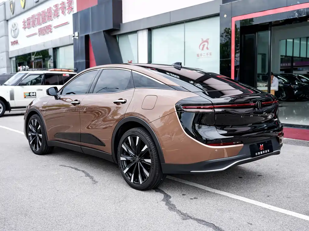 TOYOTA CROWN SPORTCROSS