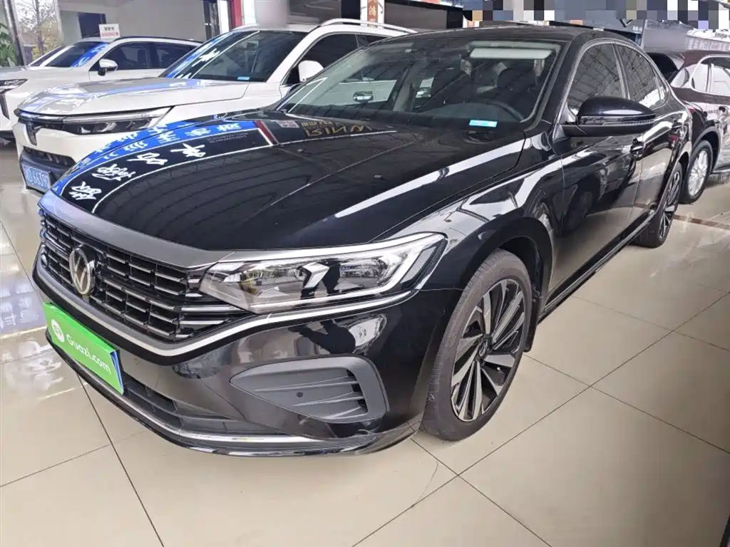 Volkswagen Passat 2025