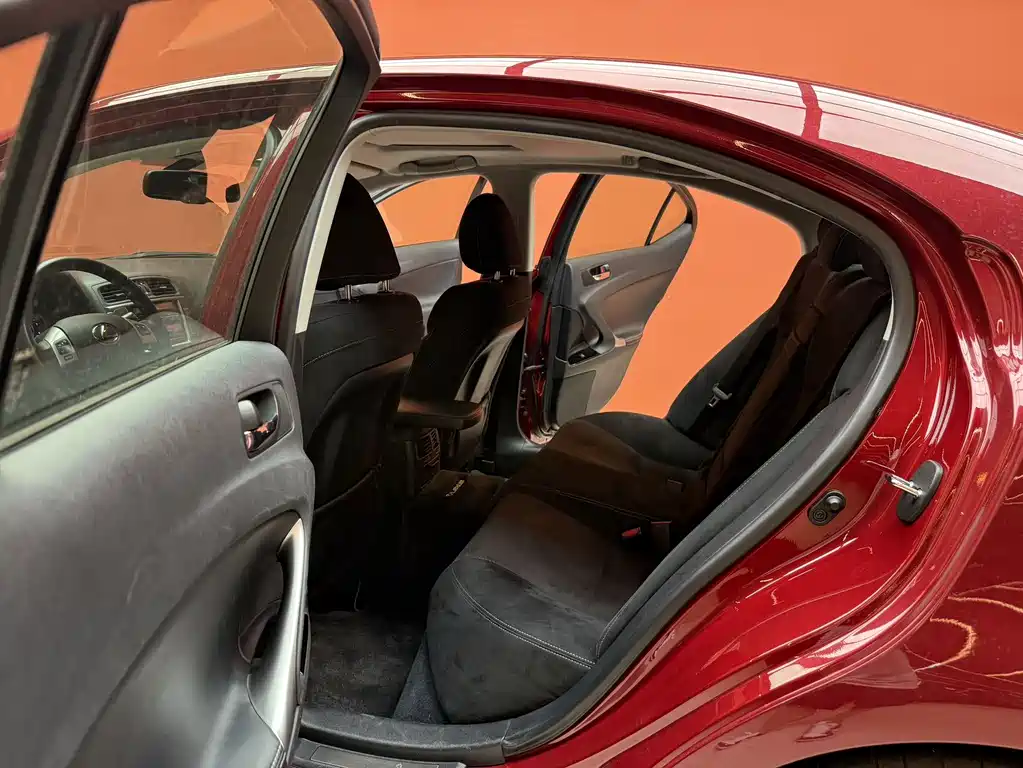 Lexus IS — миниатюра 5