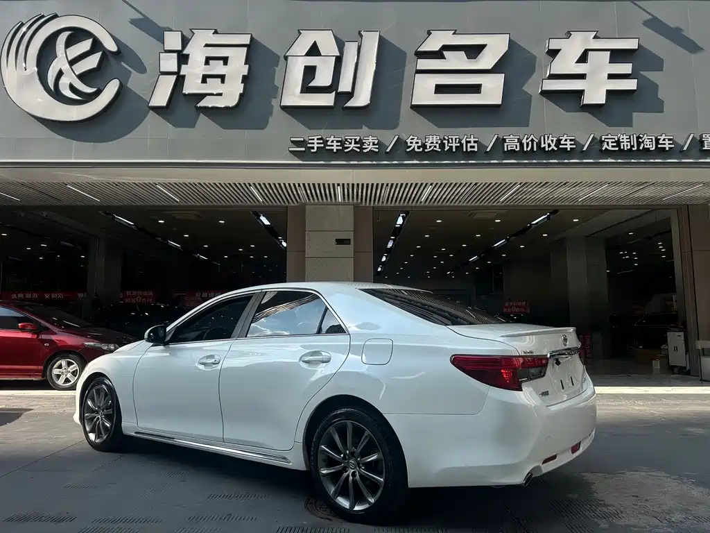 Toyota Reiz — миниатюра 16