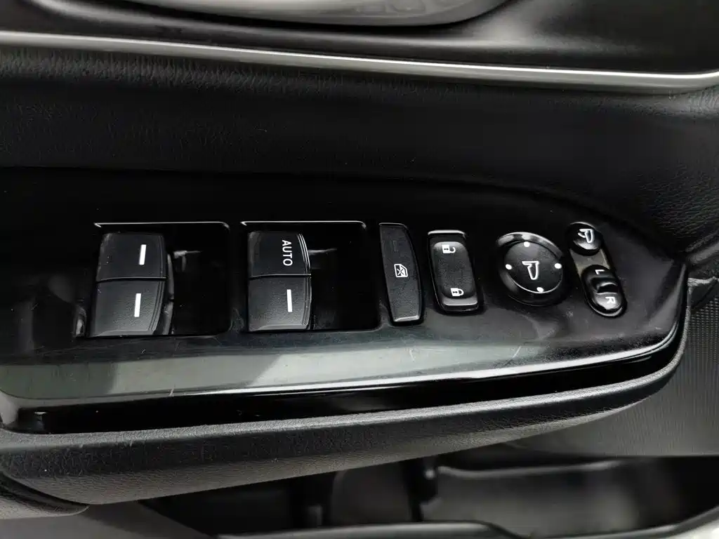 Honda CR-V — миниатюра 9