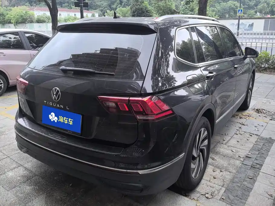 Volkswagen Tiguan L — миниатюра 3
