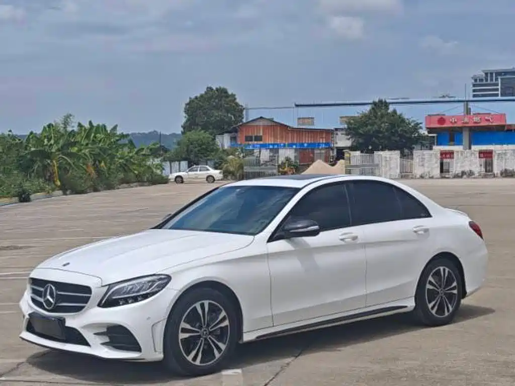 Mercedes-Benz C-Class — миниатюра 2