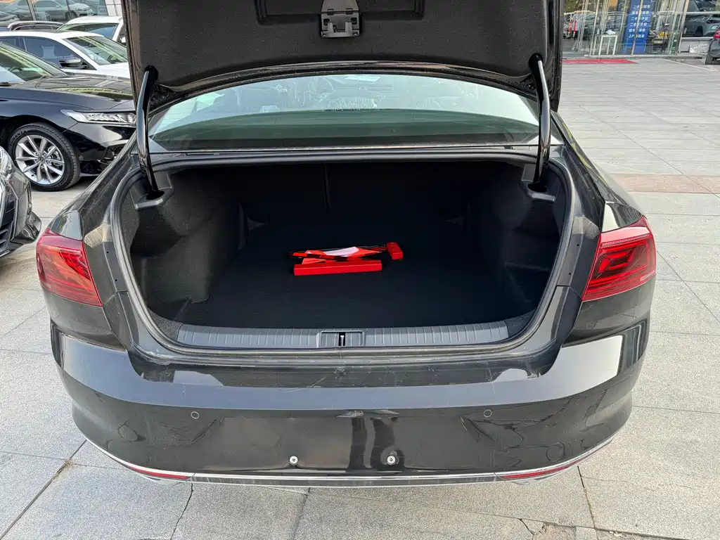 Volkswagen Magotan 2026 3000 380TSI DSG Luxury