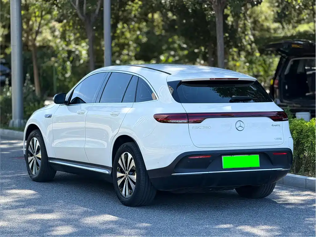 Mercedes-Benz EQC — миниатюра 4
