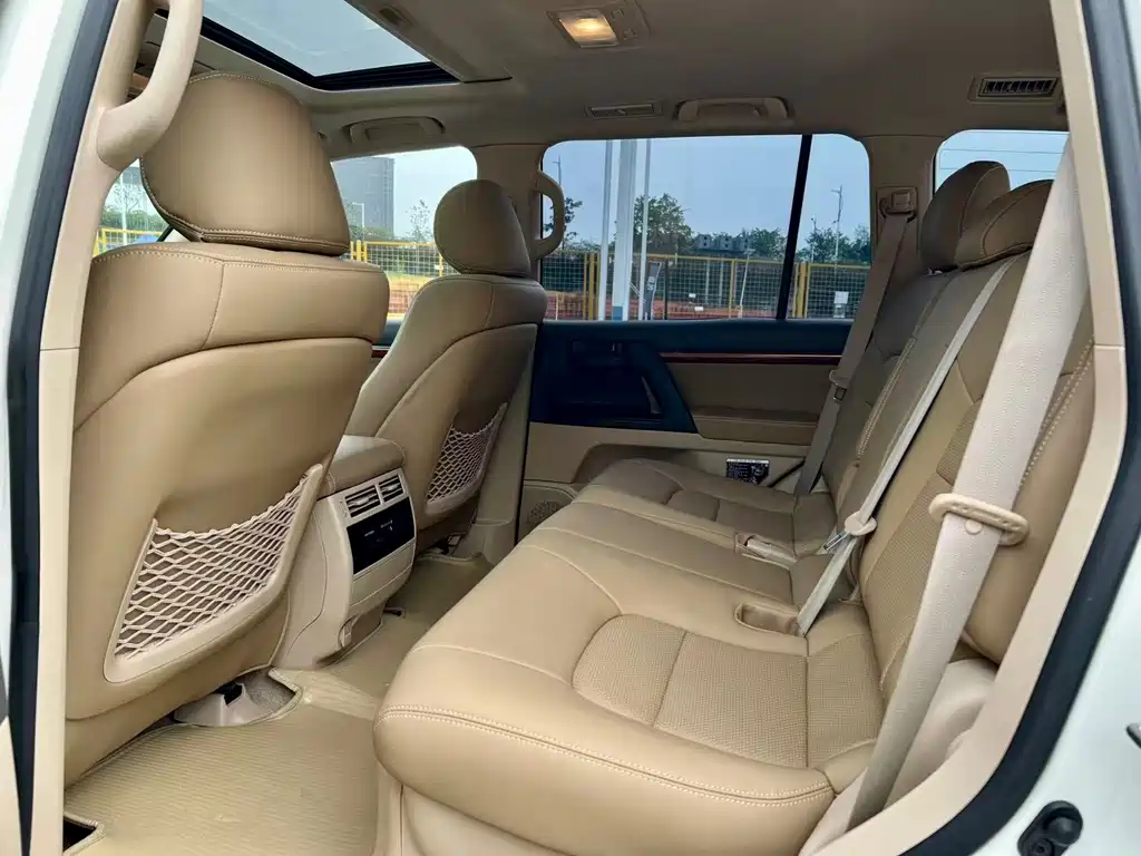 Toyota Land Cruiser — миниатюра 15