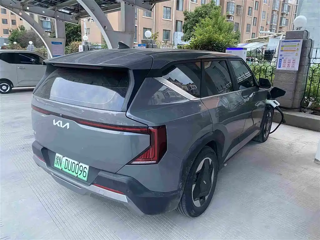 Kia EV5 — миниатюра 2
