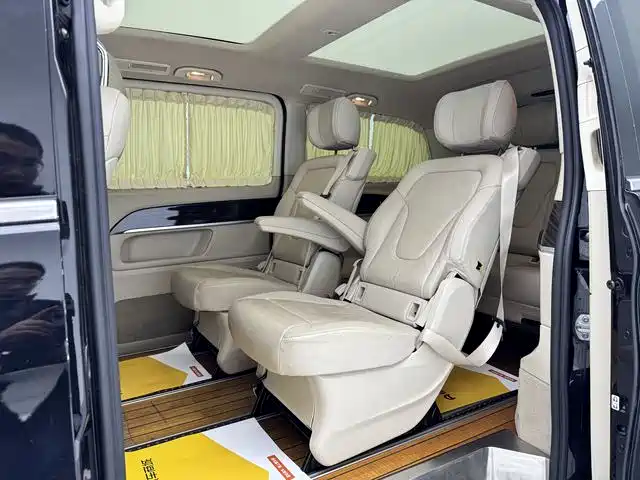 MERCEDES-BENZ V CLASS