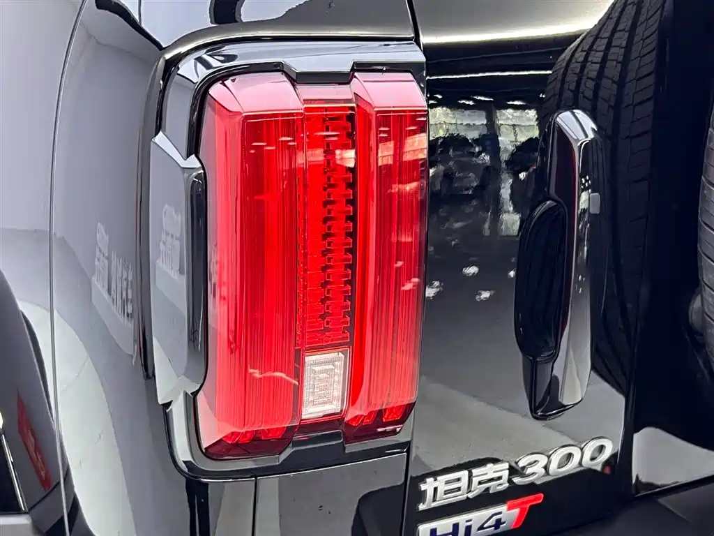Tank 300 2025 Hi4-T 37.1kWh