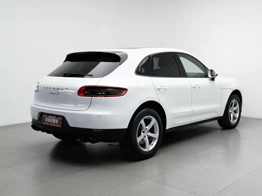 Porsche Macan — миниатюра 2