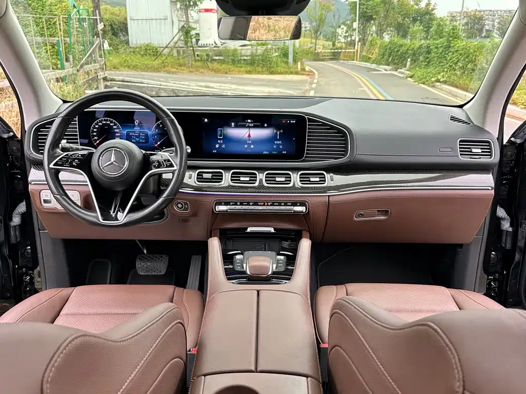 Mercedes-Benz GLE (Import) — миниатюра 13