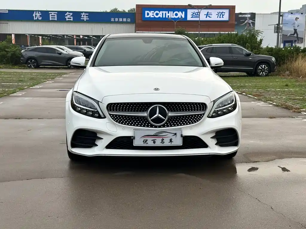Mercedes-Benz C-Class — миниатюра 2