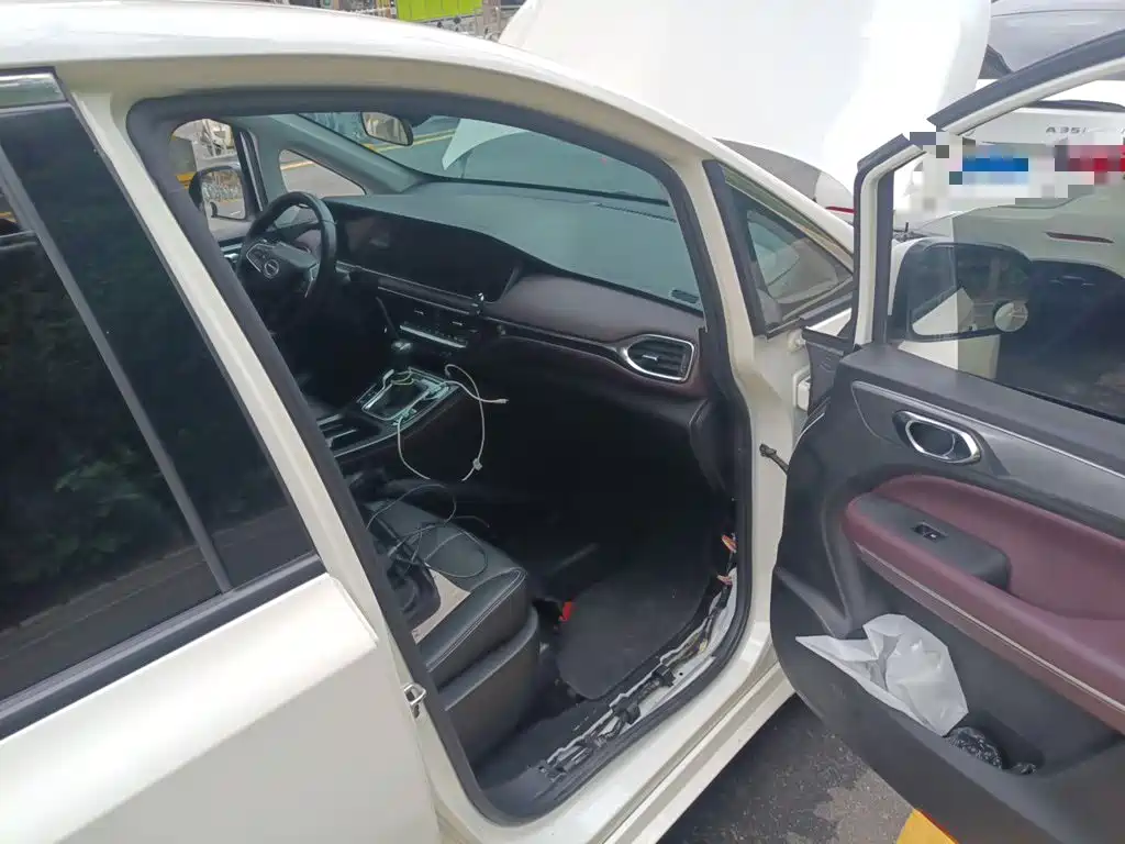 GAC Motor Trumpchi M6 — миниатюра 19