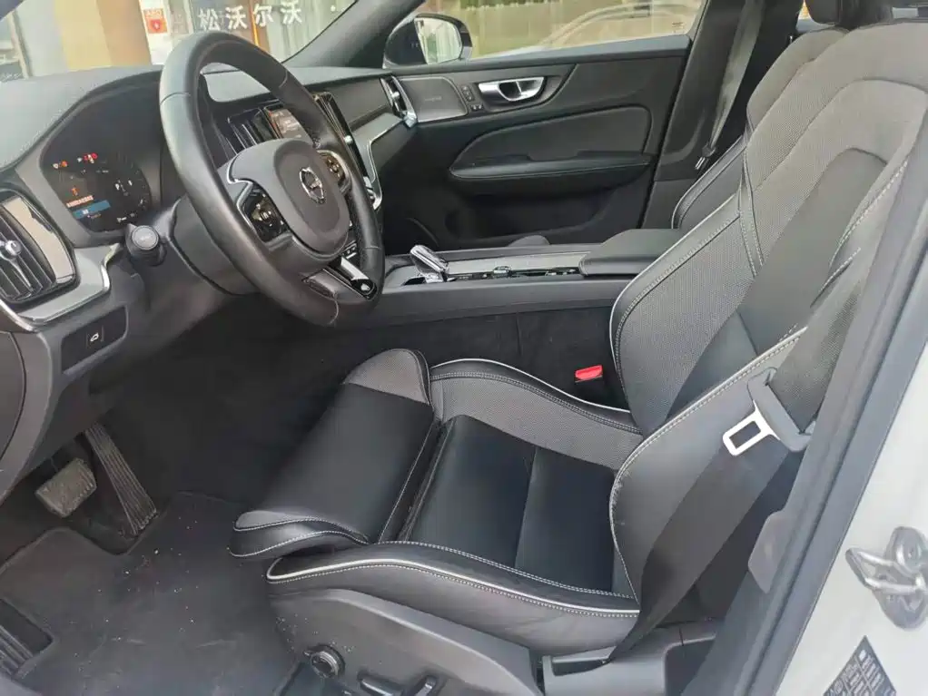 Volvo S60 — миниатюра 6
