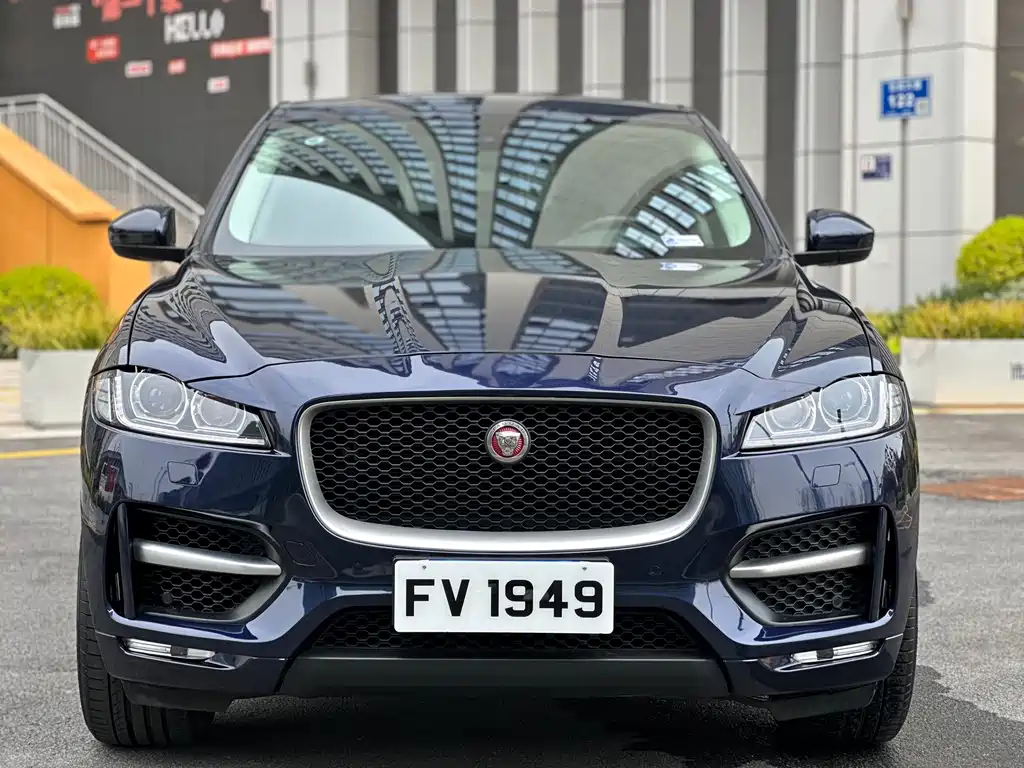 Jaguar F-PACE — миниатюра 2