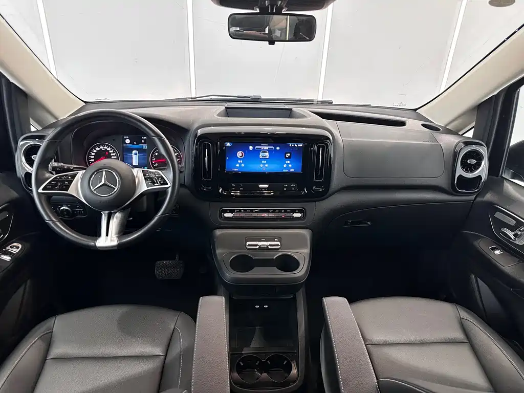 Mercedes-Benz Vito — миниатюра 11