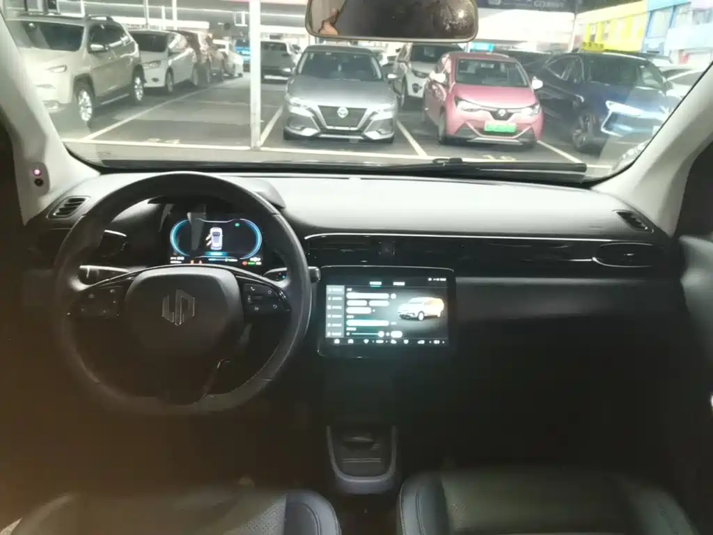 Leapmotor Leapmotor T03 — миниатюра 10