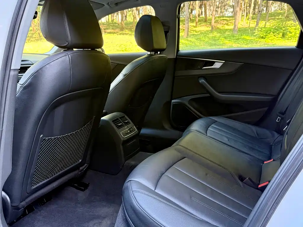 Audi A4L — миниатюра 5