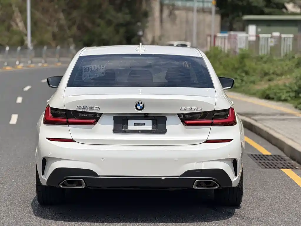 BMW 3 Series — миниатюра 14