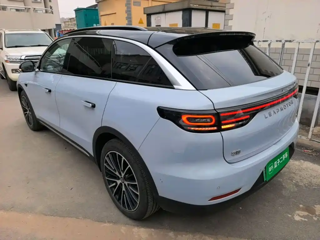 Leapmotor Leapmotor C11 — миниатюра 5