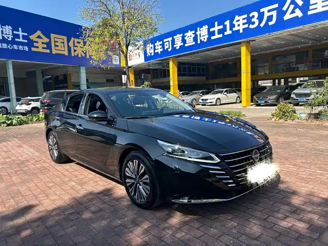 NISSAN TEANA