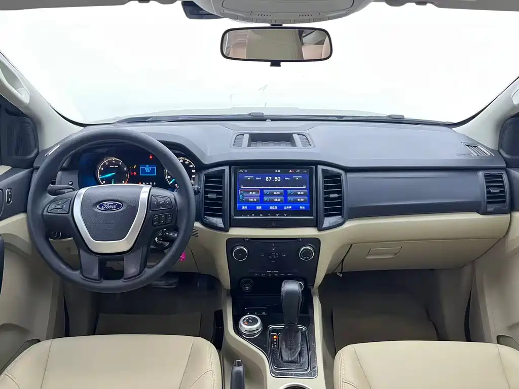 Ford Everest — миниатюра 13