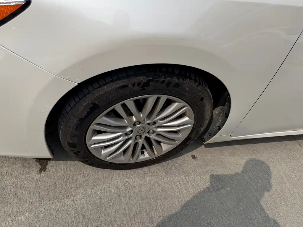 Lexus ES 2015 200 Comfort