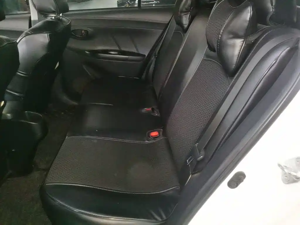Toyota Yaris L — миниатюра 17