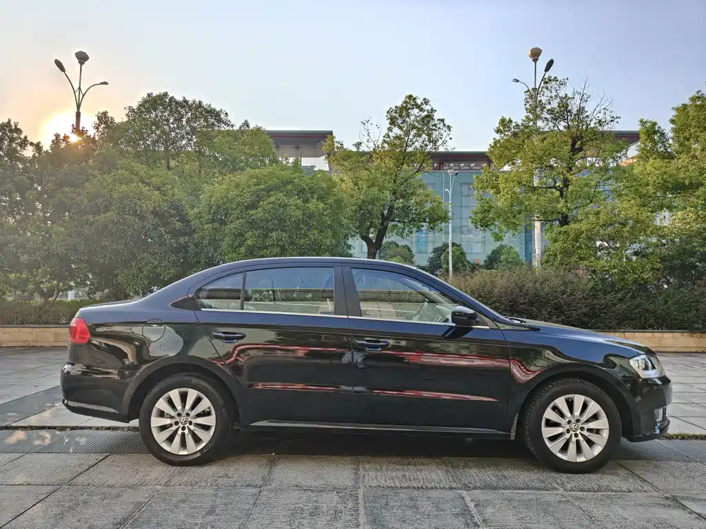 Volkswagen Lavida — миниатюра 7
