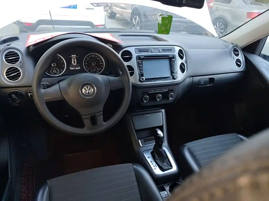 Volkswagen Tiguan — миниатюра 10
