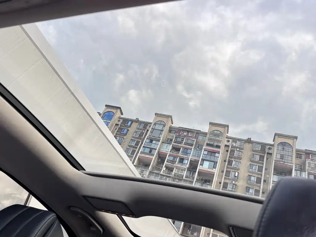 Mercedes-Benz C-Class — миниатюра 7
