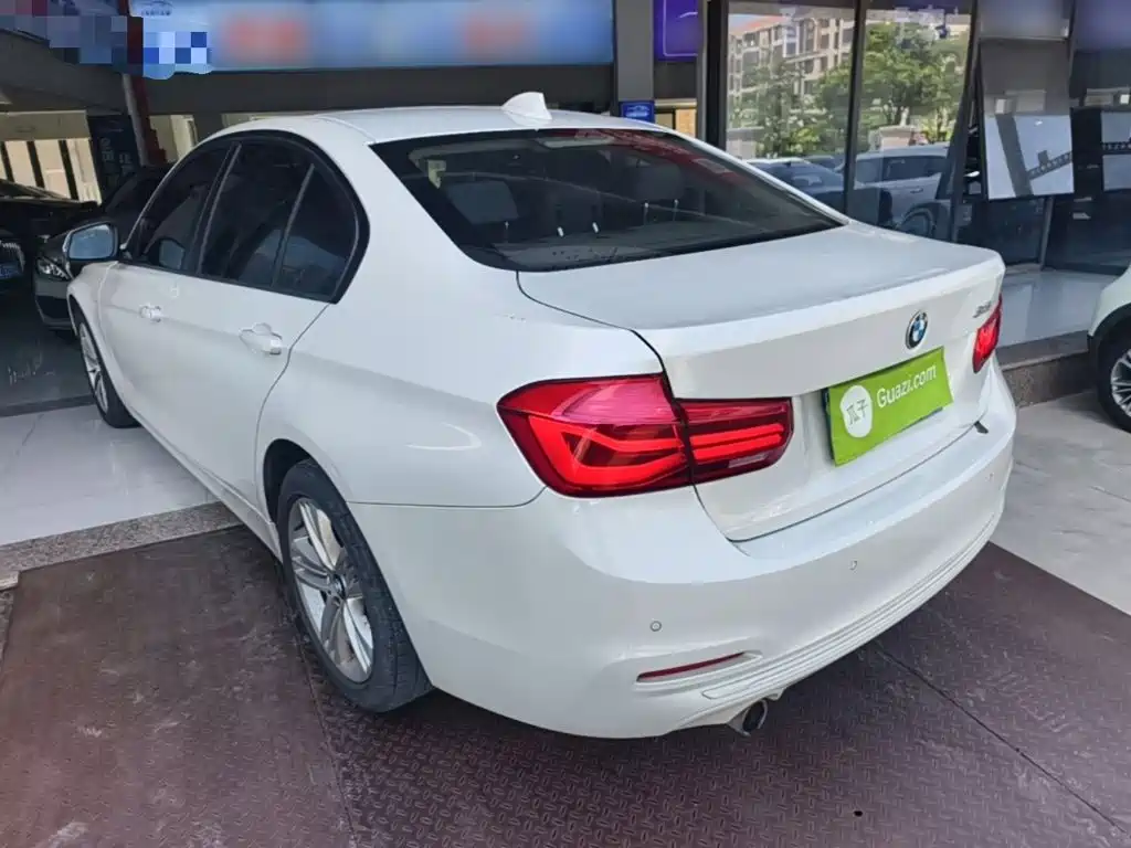 BMW 3 Series — миниатюра 5