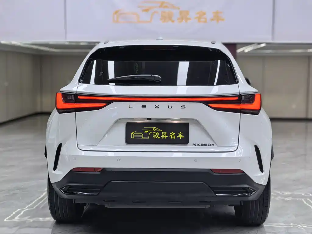 Lexus NX — миниатюра 5
