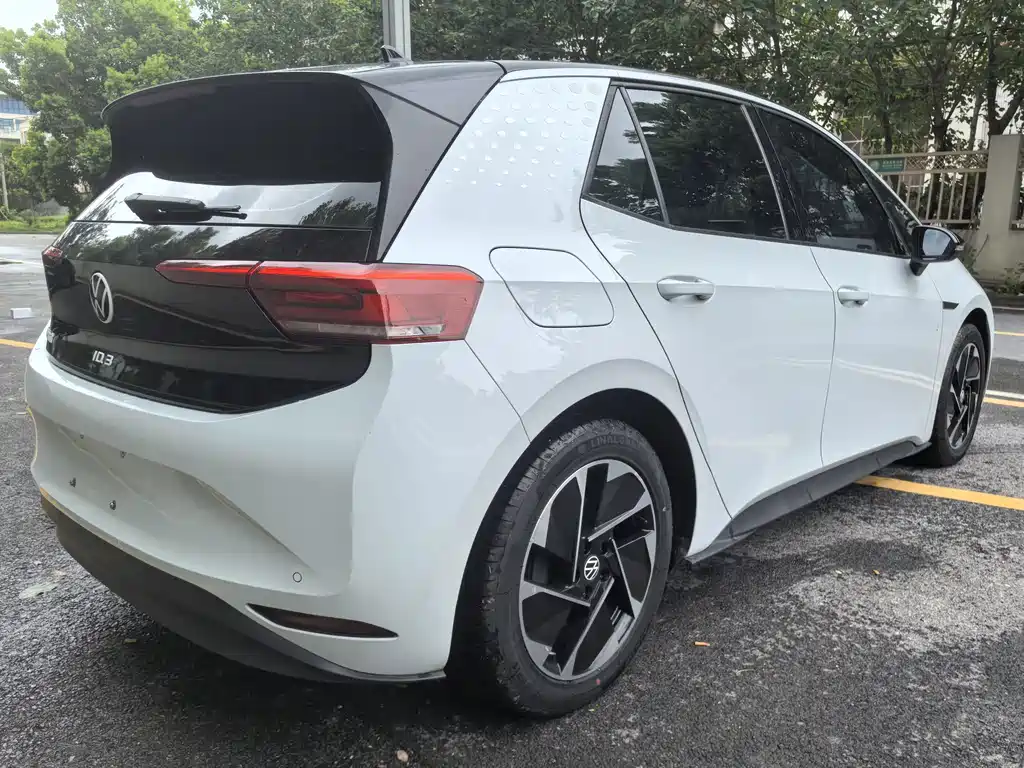 Volkswagen ID.3 — миниатюра 13