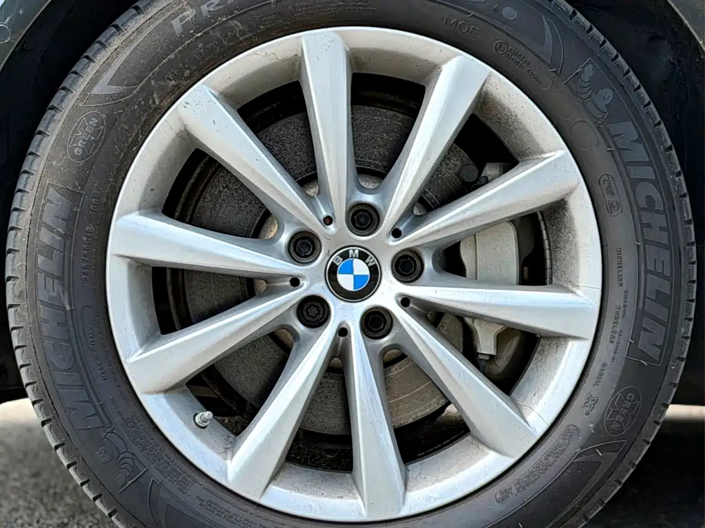 BMW 7 Series — миниатюра 16