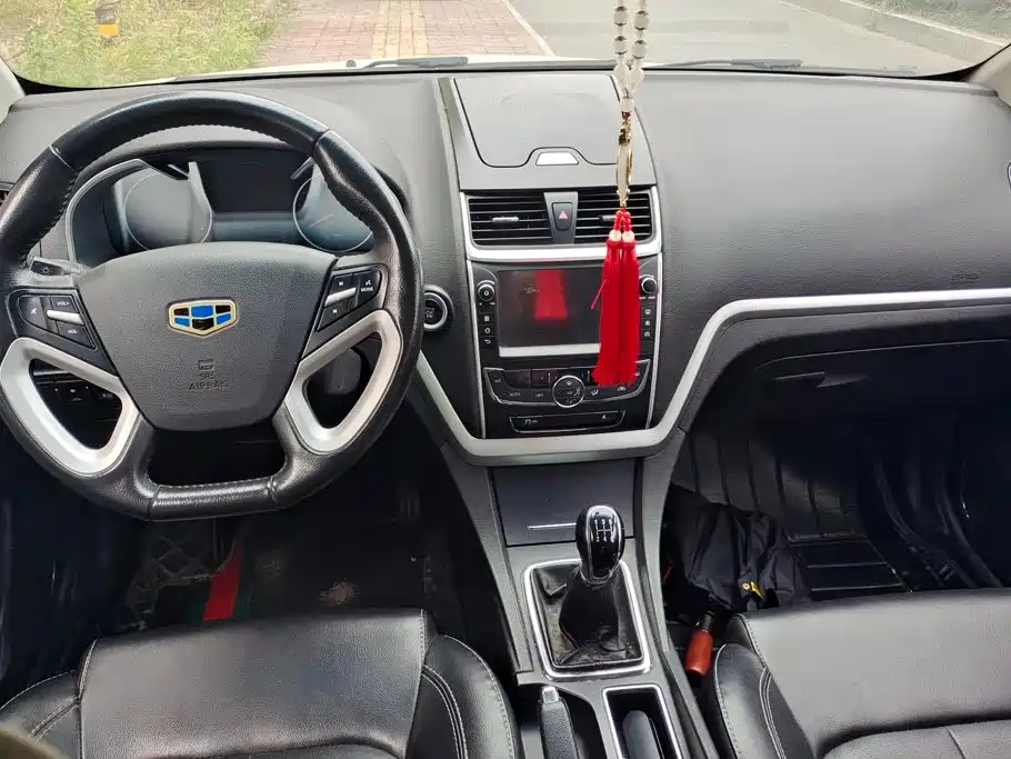 Geely Emgrand — миниатюра 12