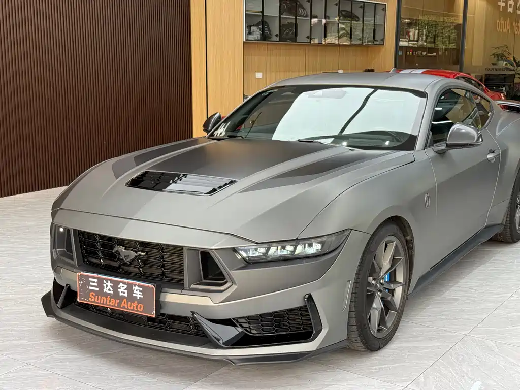 Ford Mustang 2024 5.0L V8 Dark Horse