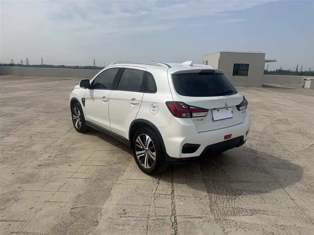 Mitsubishi ASX — миниатюра 7